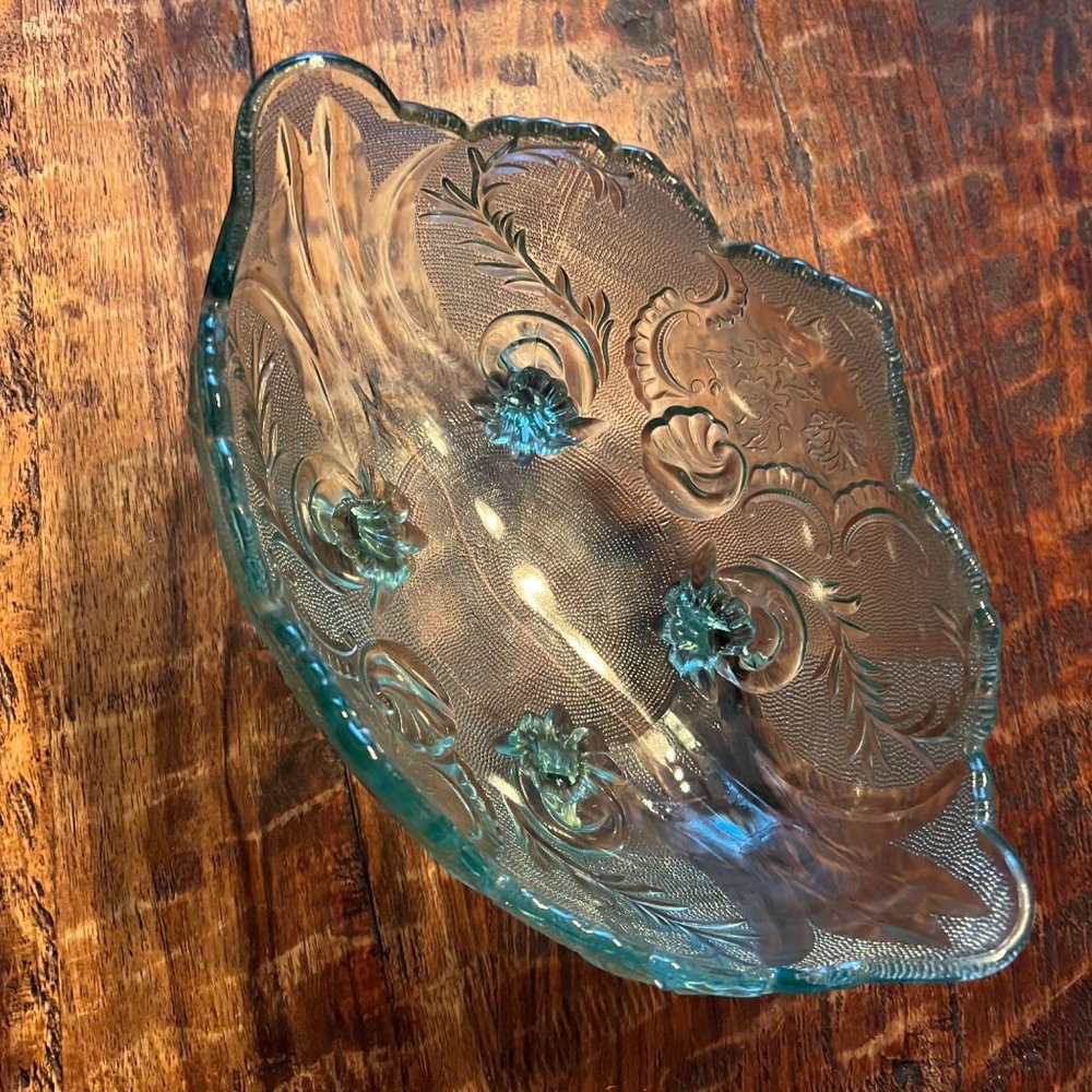 Vintage 1950’s Jeanette Glass Lombardi Footed Bowl - Picture 4 of 11